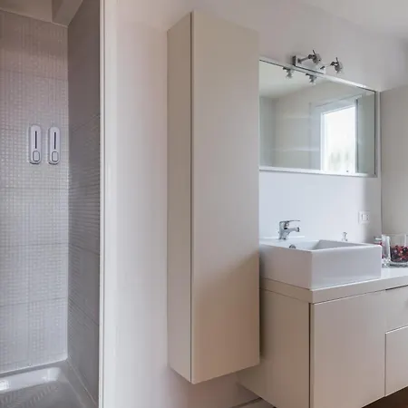 Appartamento Con Terrazzo - Vicino Centro Di Roma