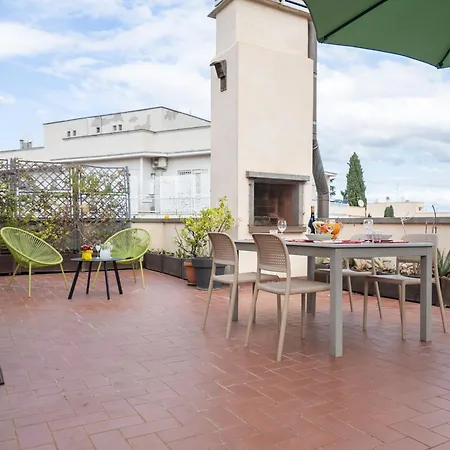 Appartamento Con Terrazzo - Vicino Centro Di *