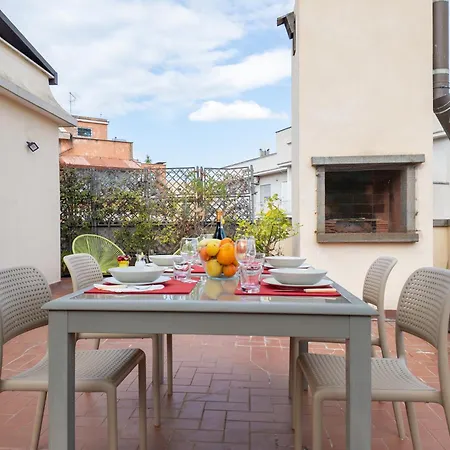 Апартаменты Con Terrazzo - Vicino Centro Di