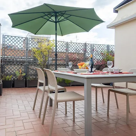 Con Terrazzo - Vicino Centro Di Апартаменты Рим